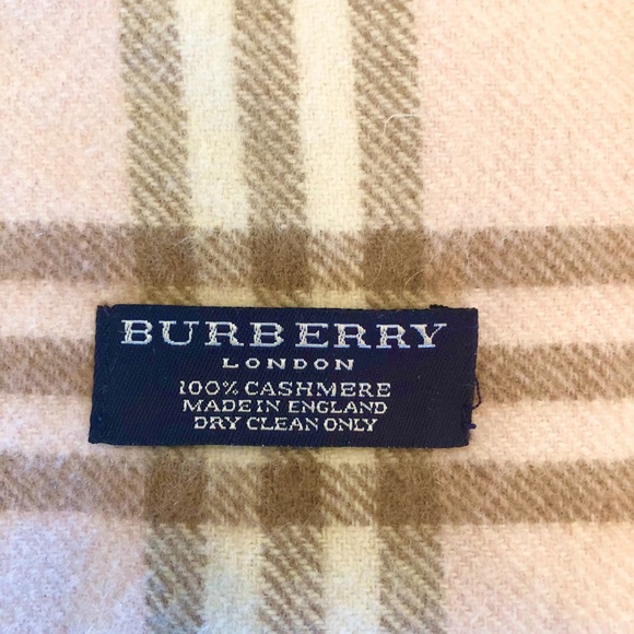 Burberry pale pink nova check 100% Cashmere scarf - Picture 4 of 4